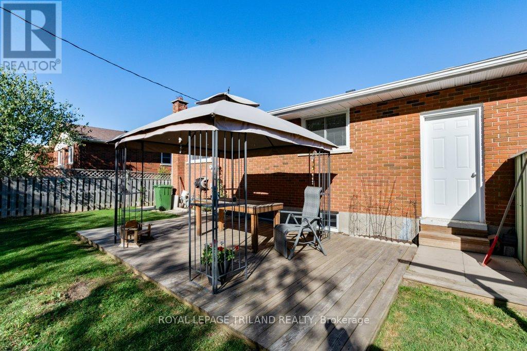 59 Confederation Drive, St. Thomas, ON - Outdoor With Exterior