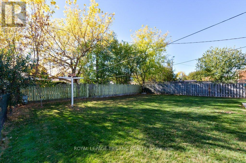 59 Confederation Drive, St. Thomas, ON - Outdoor