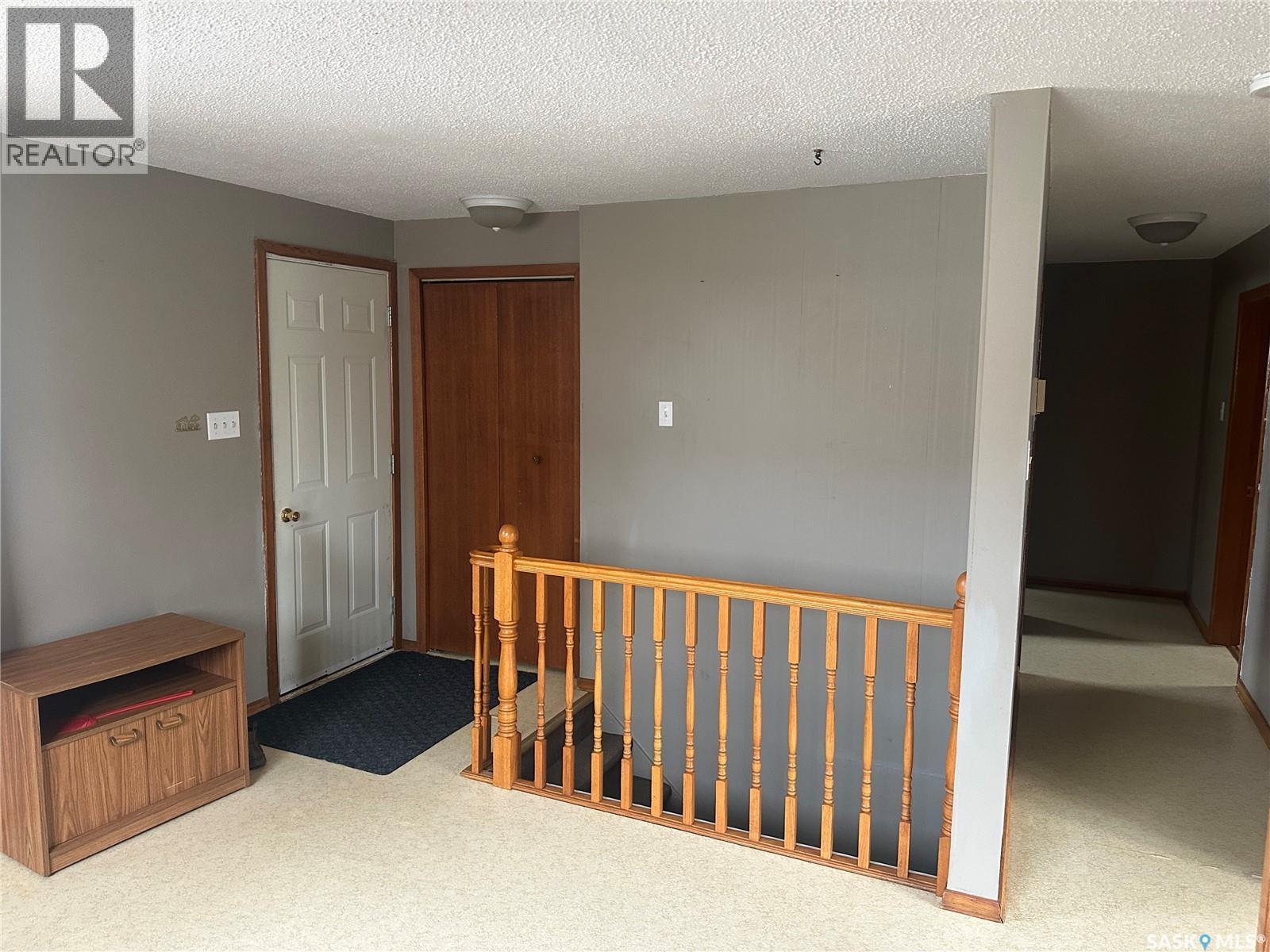 220 Avenue Road, Kamsack, SK - Indoor Photo Showing Other Room