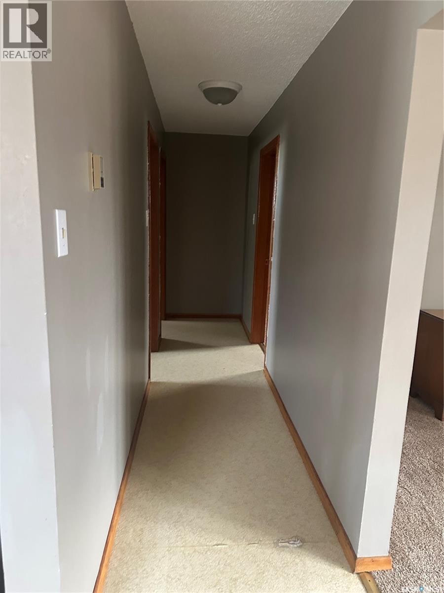 220 Avenue Road, Kamsack, SK - Indoor Photo Showing Other Room