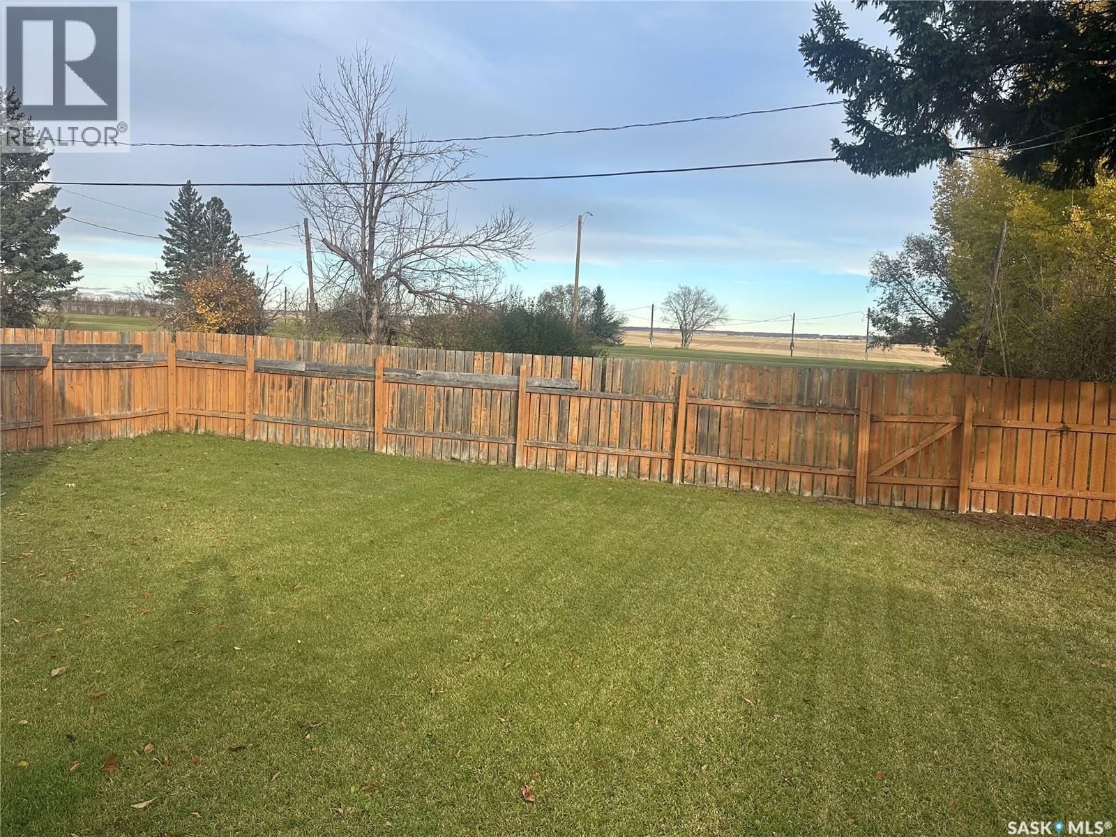 220 Avenue Road, Kamsack, SK - Outdoor