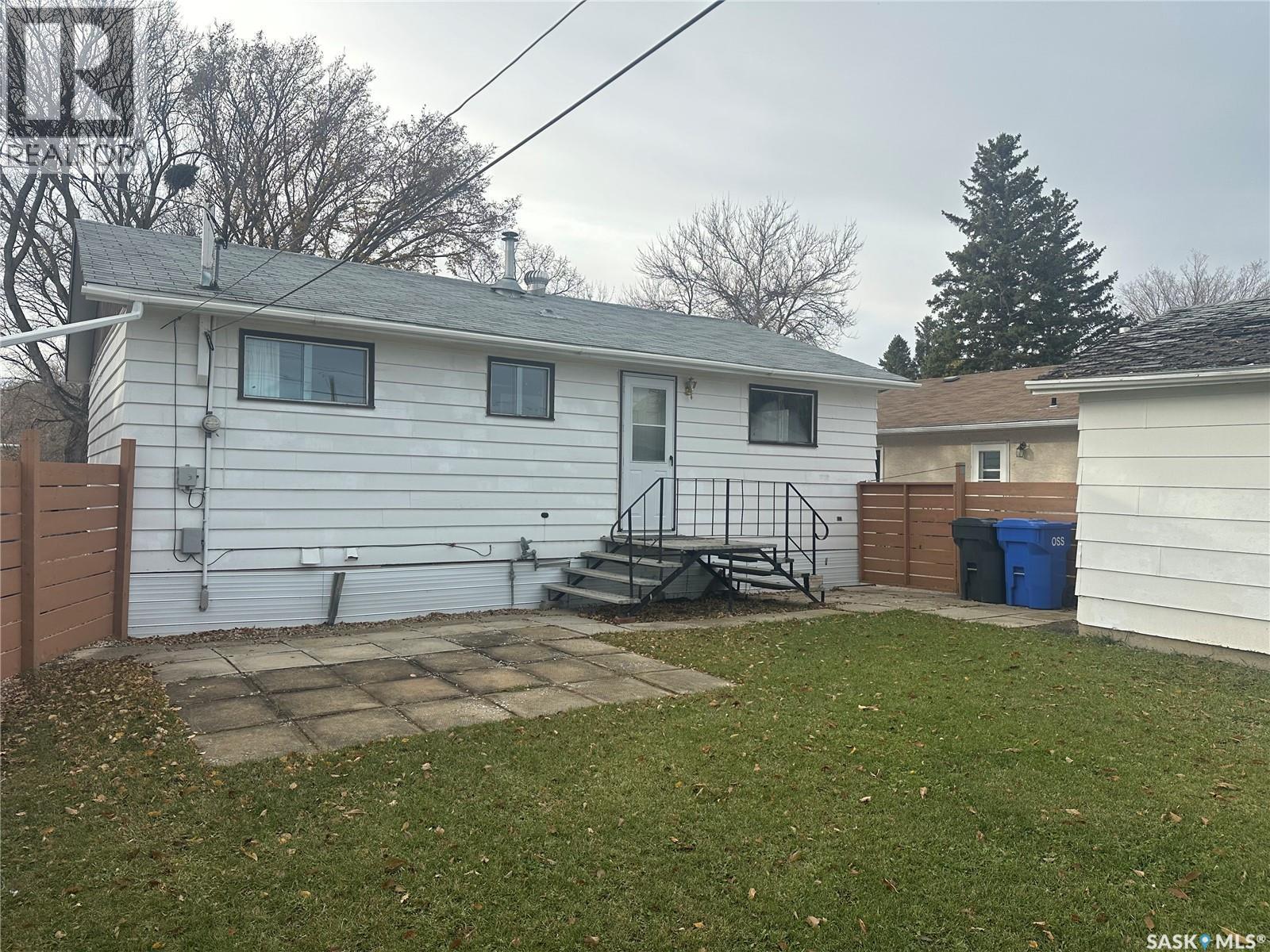 220 Avenue Road, Kamsack, SK - Outdoor