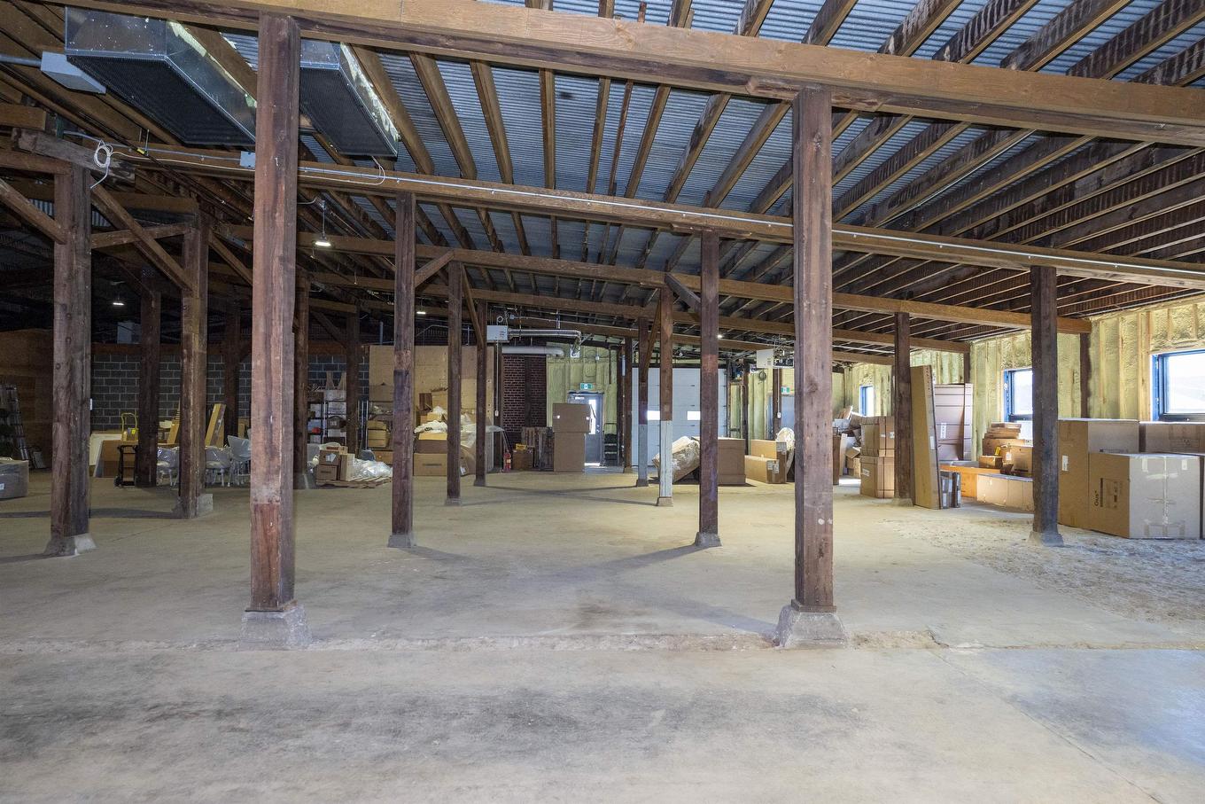 2 142 Cumberland Street N, Thunder Bay, ON