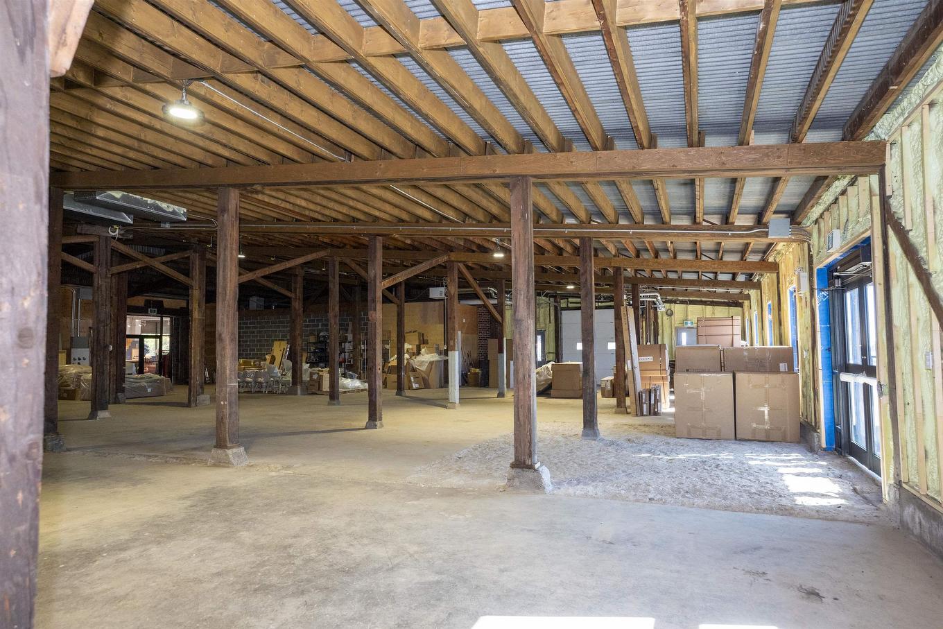 2 142 Cumberland Street N, Thunder Bay, ON