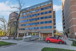 800-245 Wellington CR  Winnipeg, MB R3M 0A1