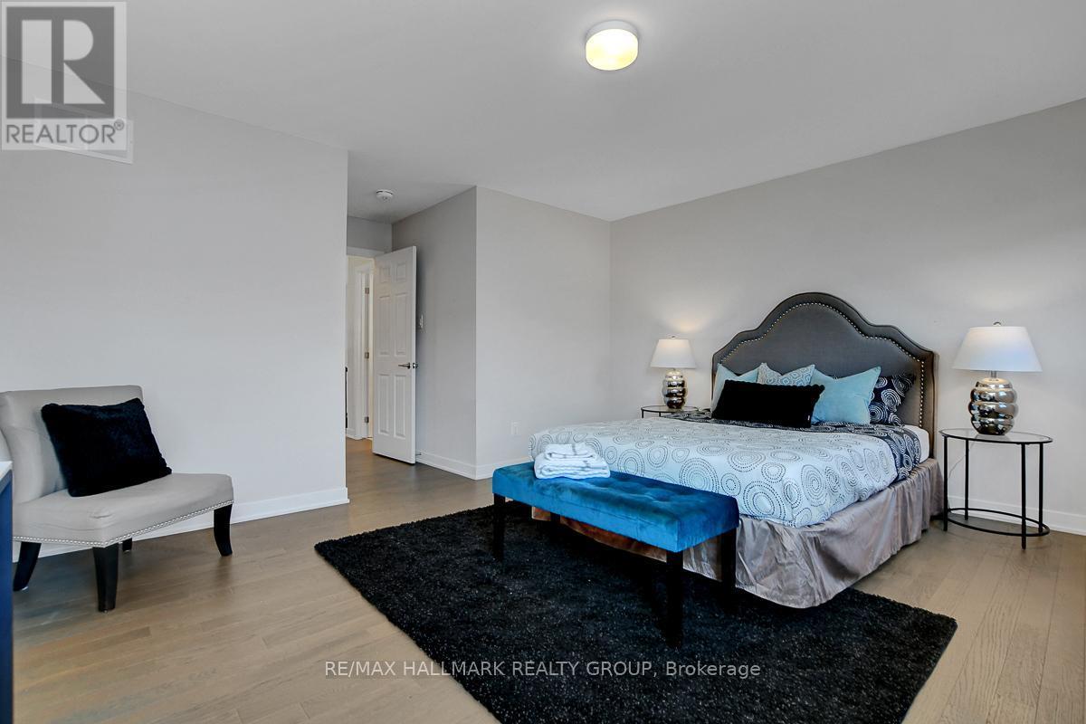 610 Fenwick Way, Ottawa, ON - Indoor Photo Showing Bedroom