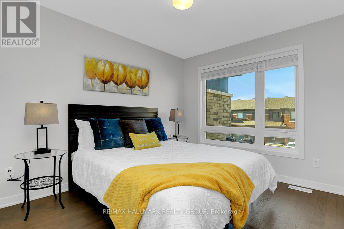 610 Fenwick Way, Ottawa, ON - Indoor Photo Showing Bedroom