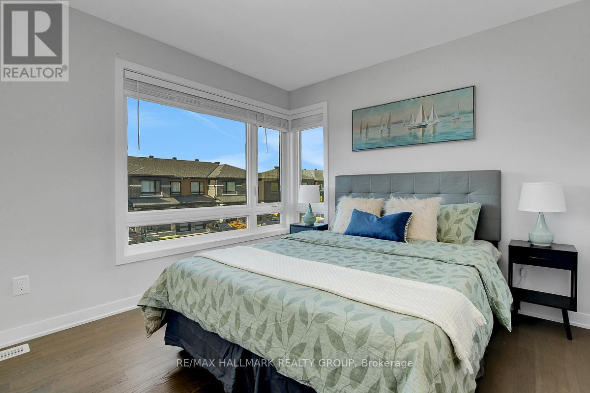 610 Fenwick Way, Ottawa, ON - Indoor Photo Showing Bedroom