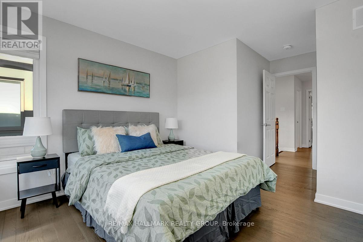 610 Fenwick Way, Ottawa, ON - Indoor Photo Showing Bedroom