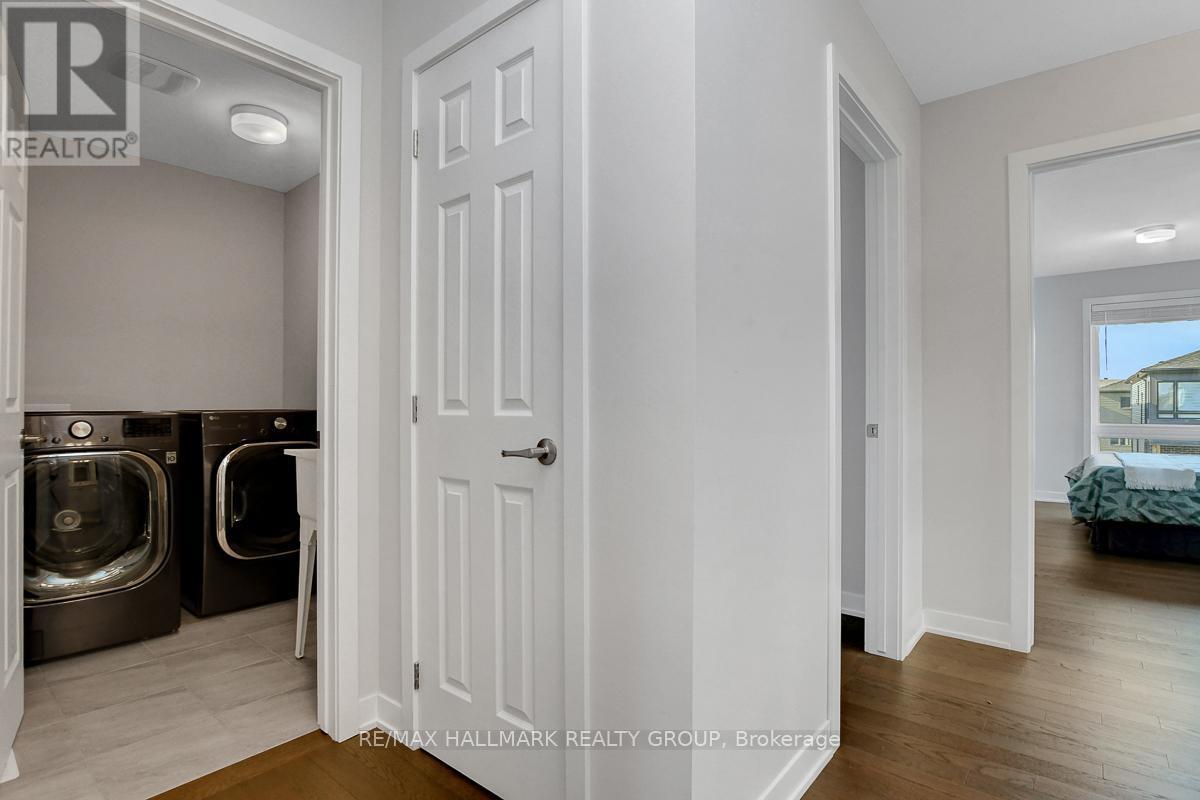 610 Fenwick Way, Ottawa, ON - Indoor Photo Showing Laundry Room