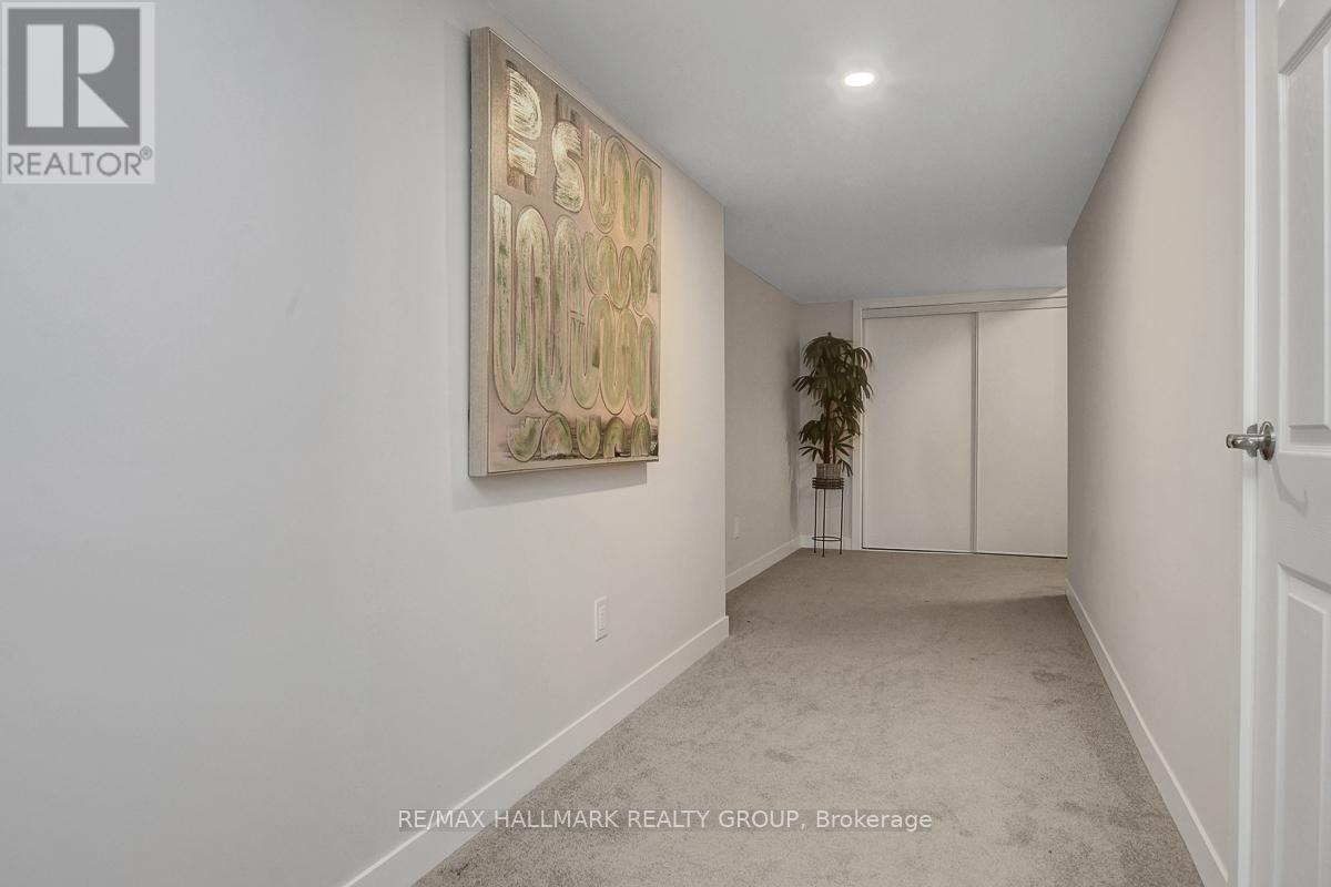 610 Fenwick Way, Ottawa, ON - Indoor Photo Showing Other Room