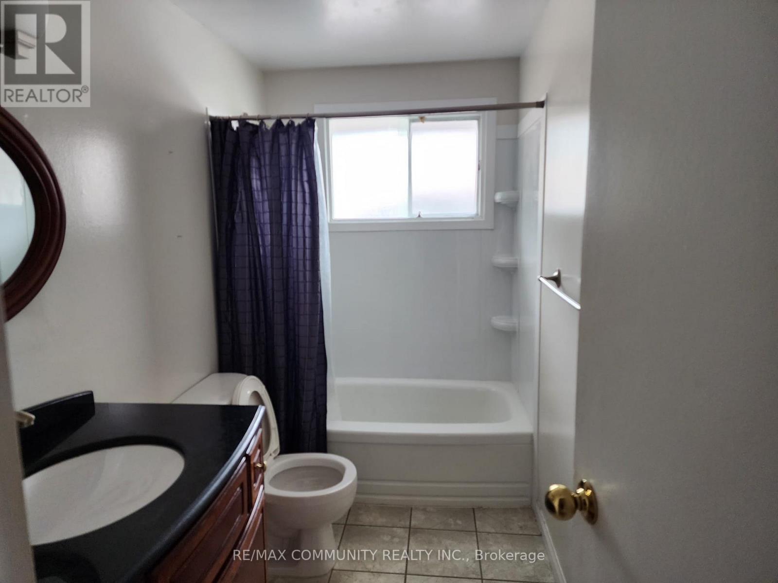 612 Dundee Avenue, Oshawa, ON - Indoor Photo Showing Bathroom