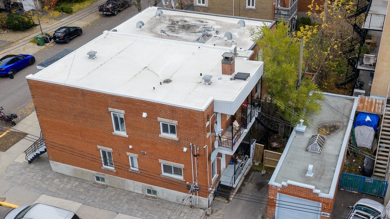 Aerial photo - 8792 - 8796 Rue Basile-Routhier, Montréal (Ahuntsic-Cartierville), QC - Outdoor