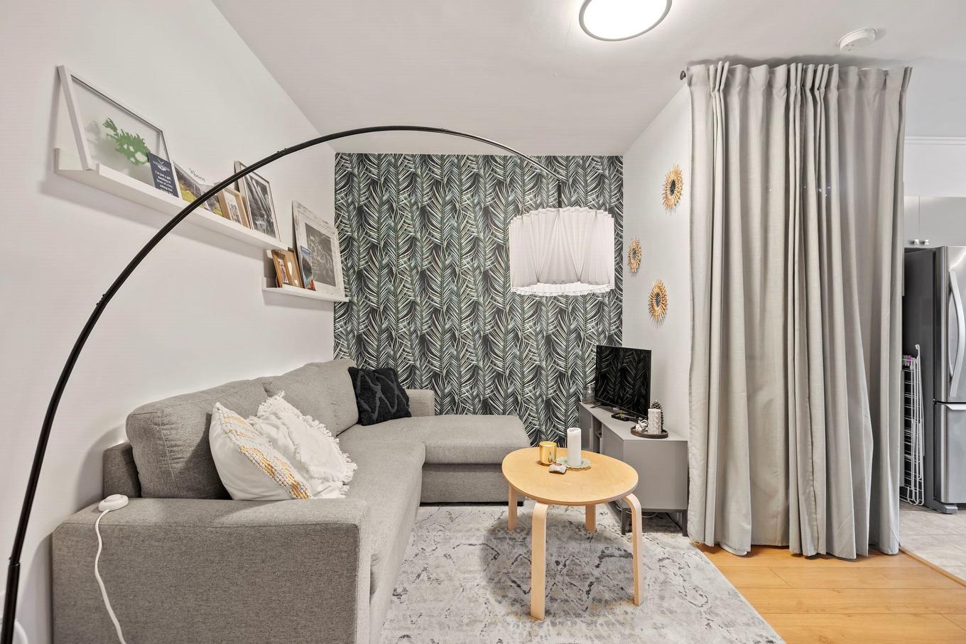 Living room - 8792 - 8796 Rue Basile-Routhier, Montréal (Ahuntsic-Cartierville), QC - Indoor