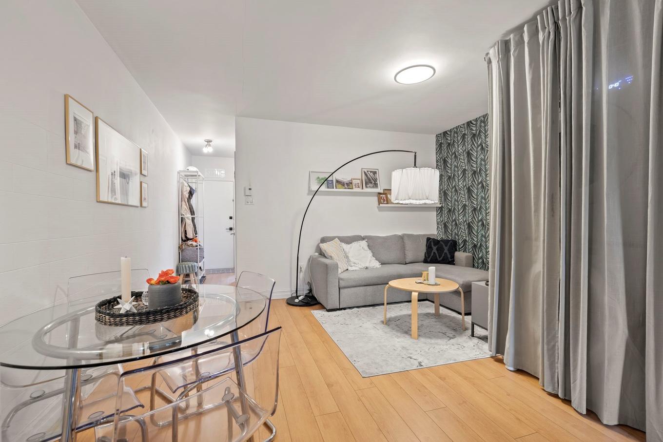 Overall view - 8792 - 8796 Rue Basile-Routhier, Montréal (Ahuntsic-Cartierville), QC - Indoor Photo Showing Dining Room