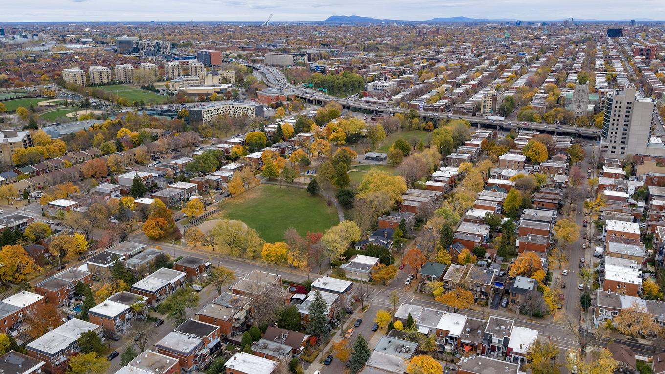 Aerial photo - 8792 - 8796 Rue Basile-Routhier, Montréal (Ahuntsic-Cartierville), QC - Outdoor With View