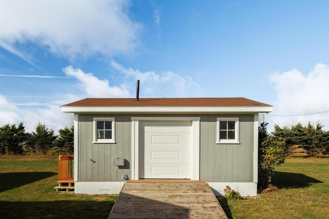 9 Clearview Lane, Red Point, PE