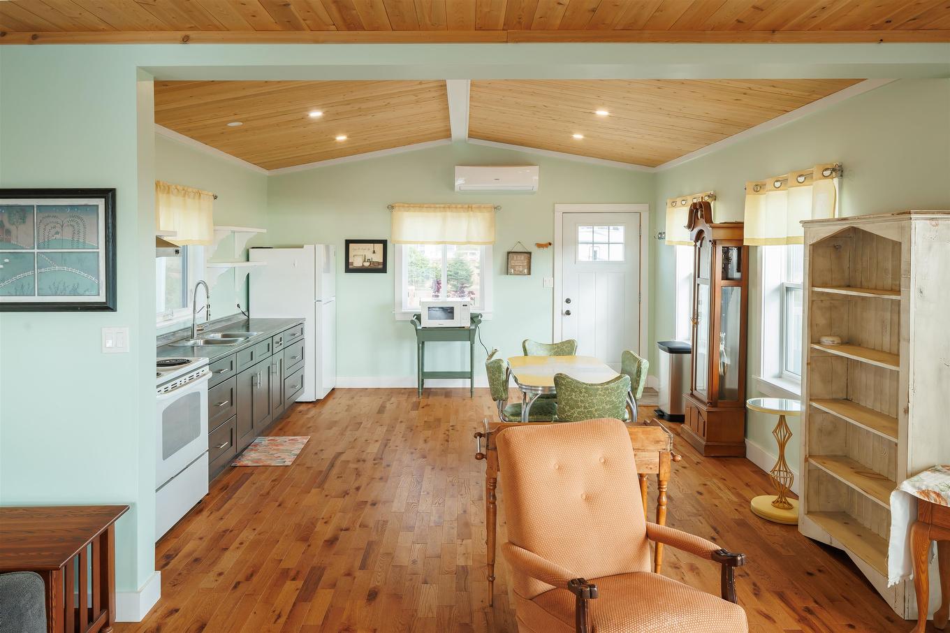 9 Clearview Lane, Red Point, PE