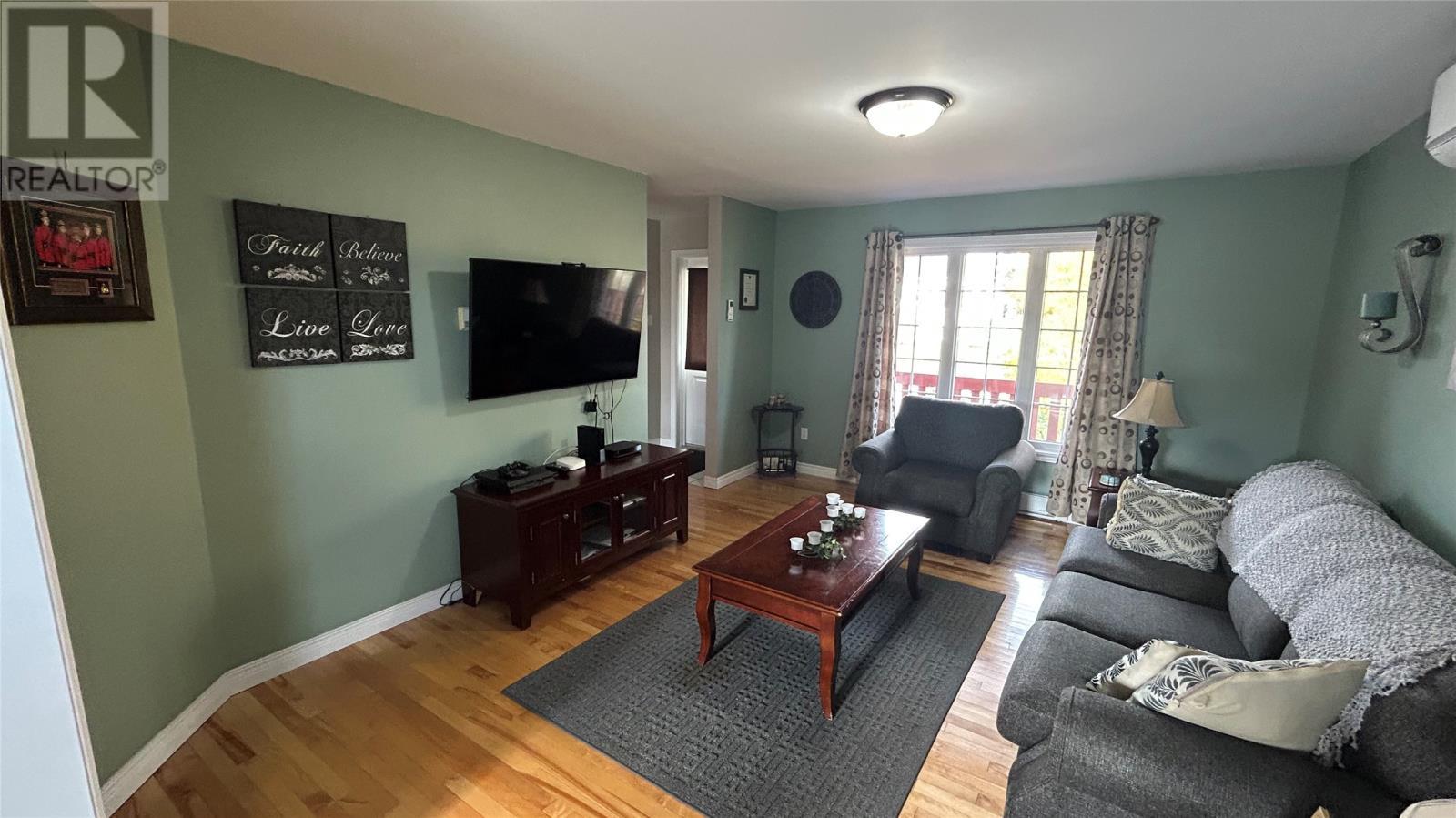 6 Nina Crescent, Stephenville, NL - Indoor Photo Showing Living Room