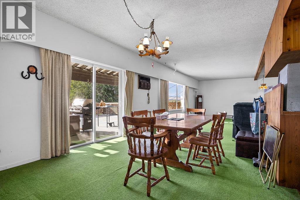 1823 Francis Street, Vernon, BC - Indoor Photo Showing Dining Room