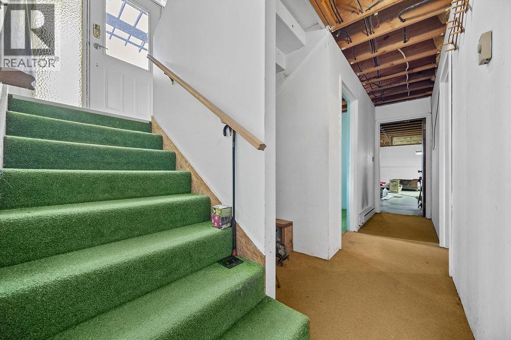 1823 Francis Street, Vernon, BC - Indoor Photo Showing Other Room