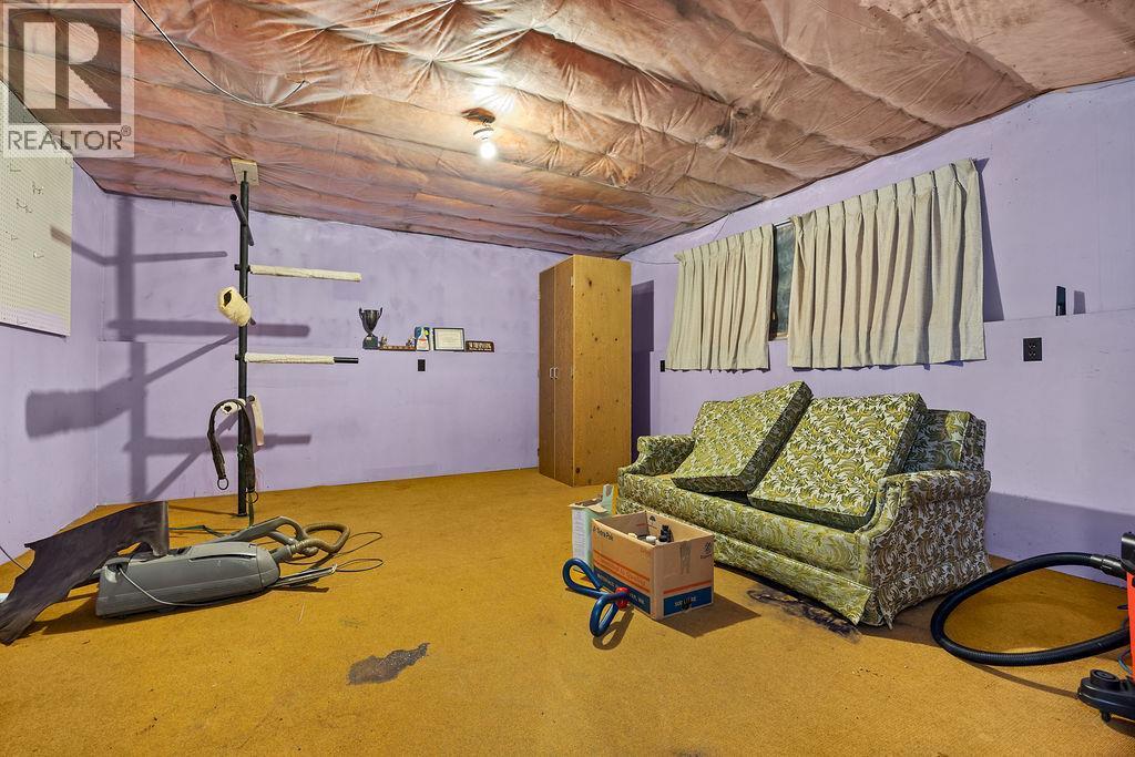 1823 Francis Street, Vernon, BC - Indoor