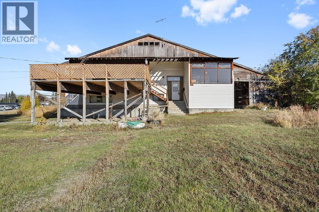 1823 Francis Street, Vernon, BC - Outdoor