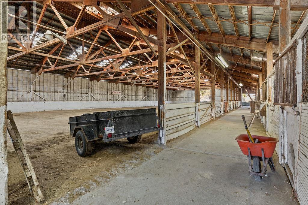 1823 Francis Street, Vernon, BC - Indoor