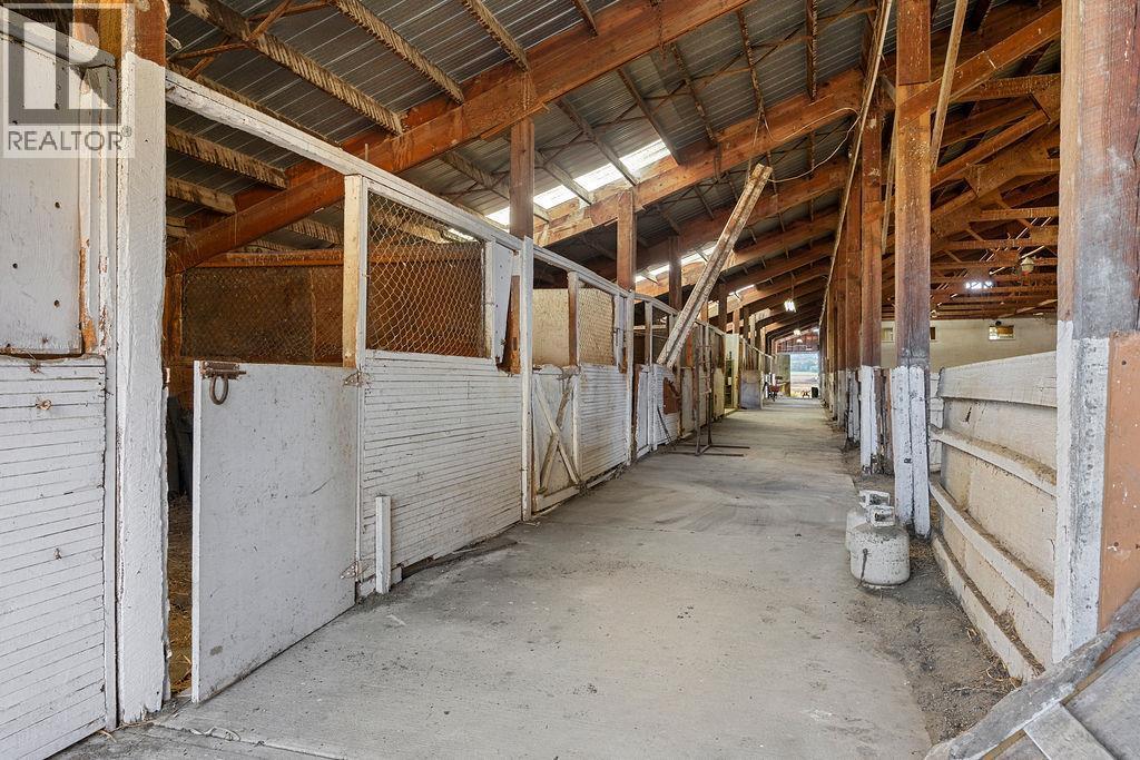 1823 Francis Street, Vernon, BC - Indoor