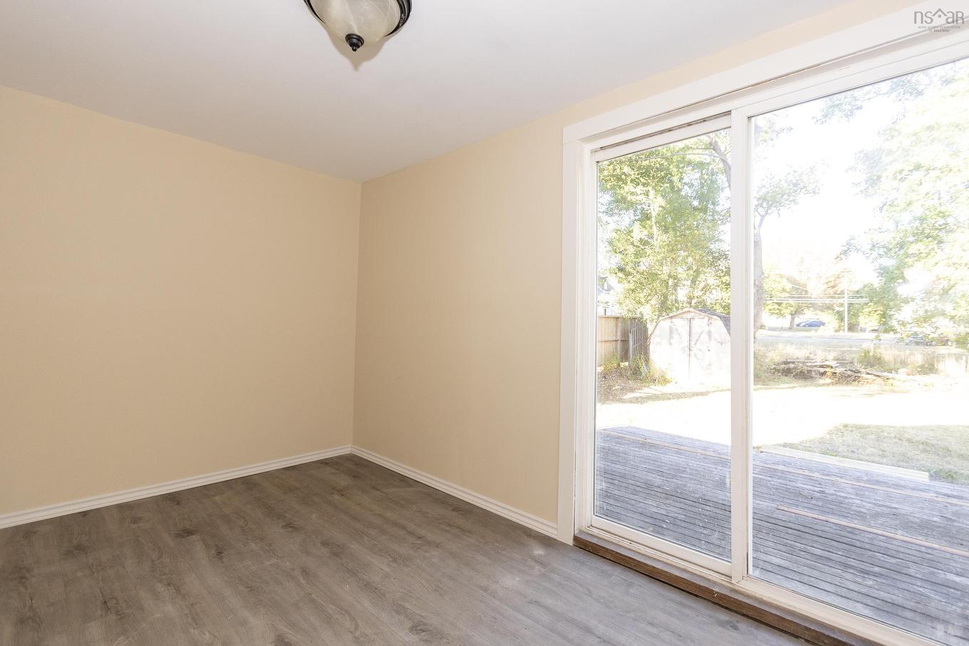 22-24 Croft Street, Amherst, NS