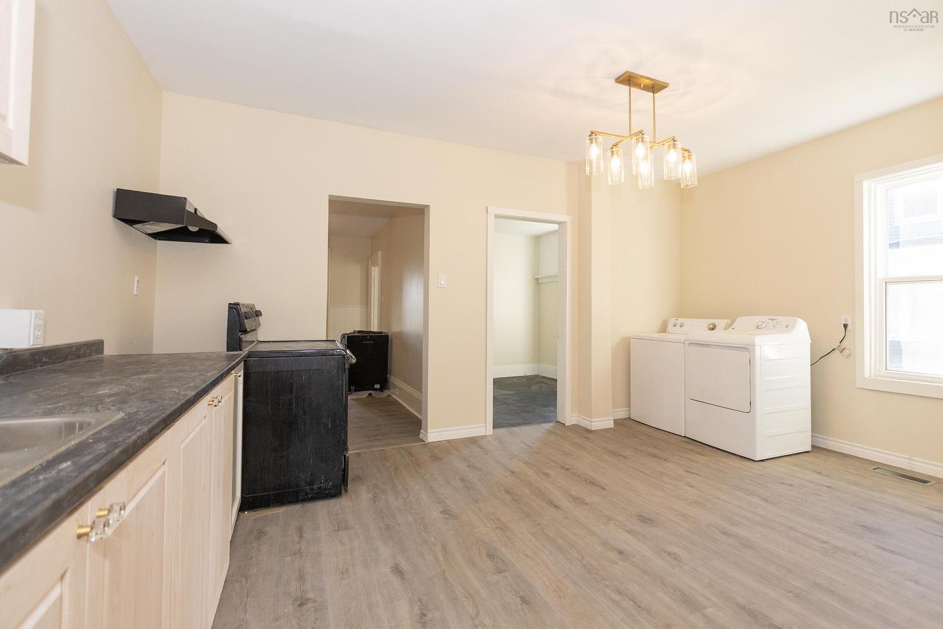 22-24 Croft Street, Amherst, NS