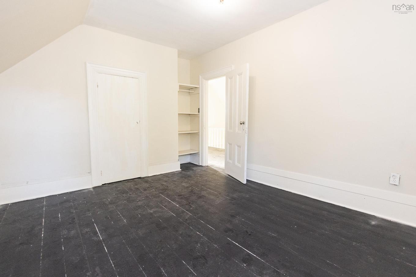 22-24 Croft Street, Amherst, NS