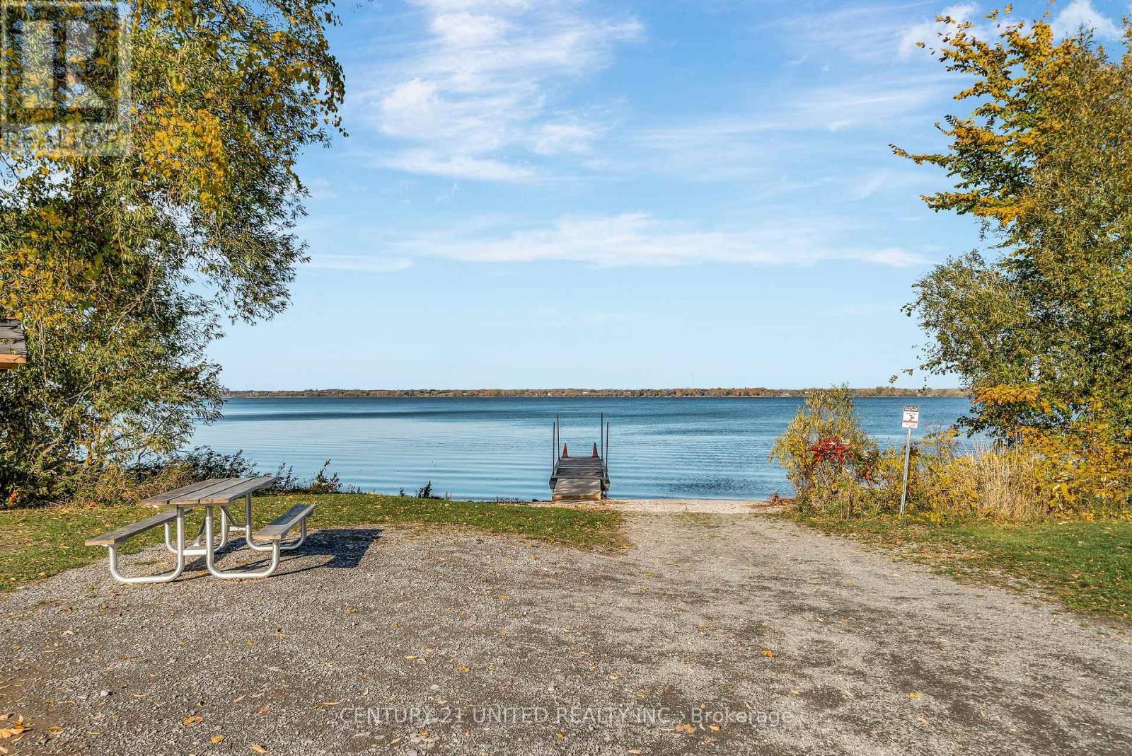 226 Prinyers Cove Crescent, Prince Edward County (North Marysburg Ward), ON