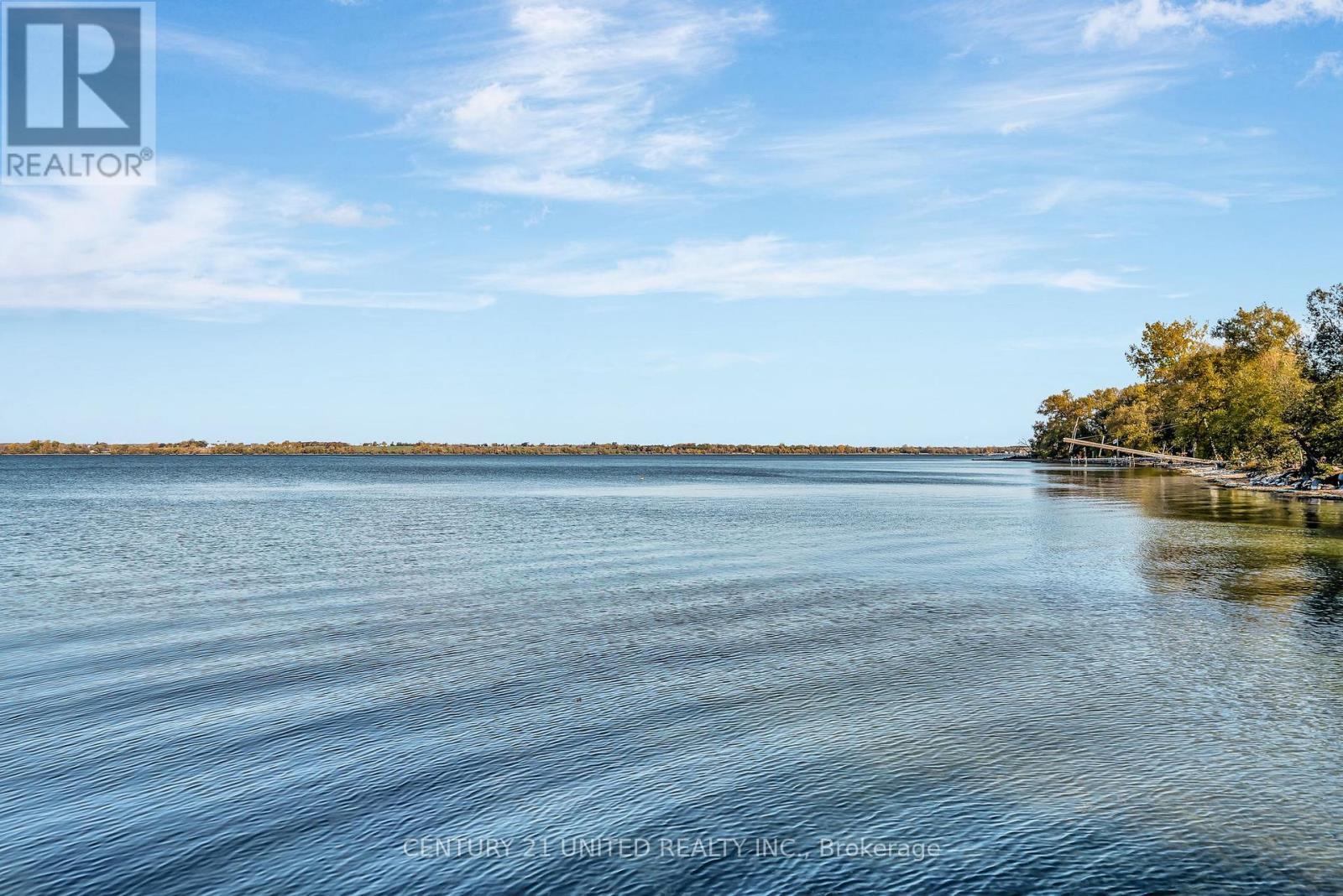 226 Prinyers Cove Crescent, Prince Edward County (North Marysburg Ward), ON