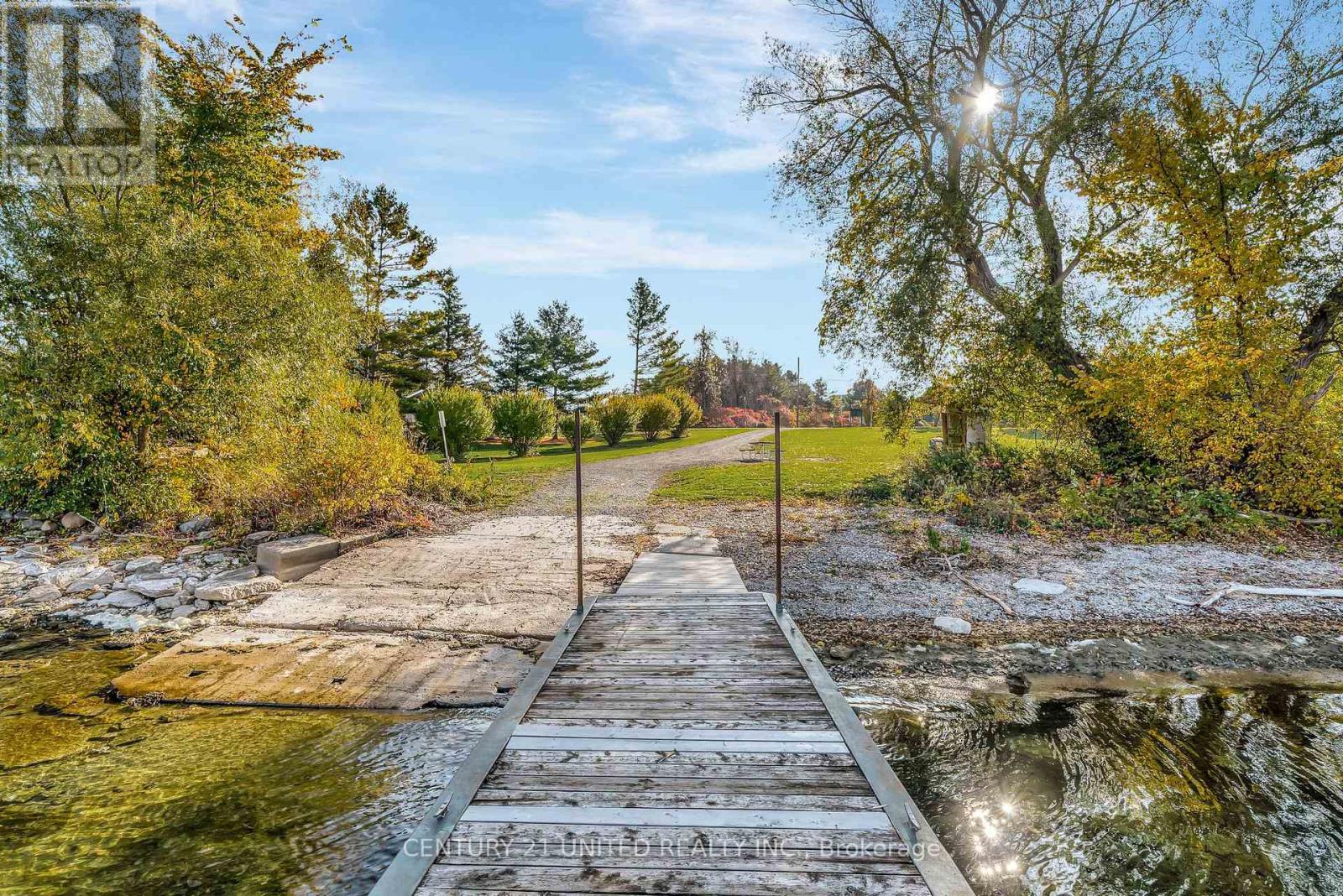 226 Prinyers Cove Crescent, Prince Edward County (North Marysburg Ward), ON