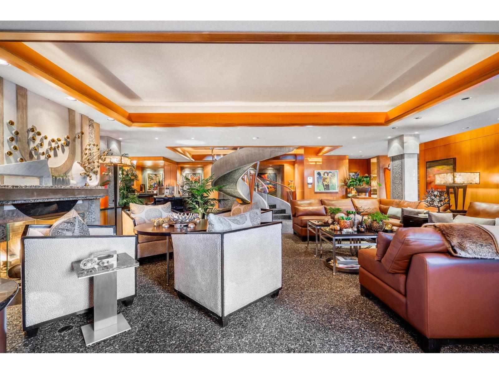 14971 Prospect Avenue, White Rock, BC - Indoor