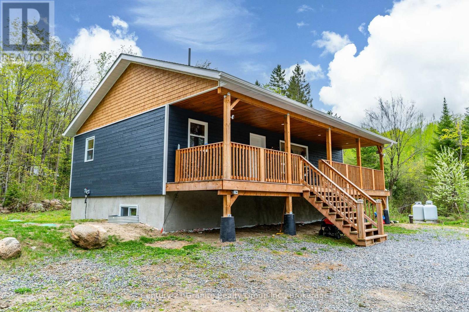 10498 Highway 118, Algonquin Highlands (Stanhope), ON - Outdoor