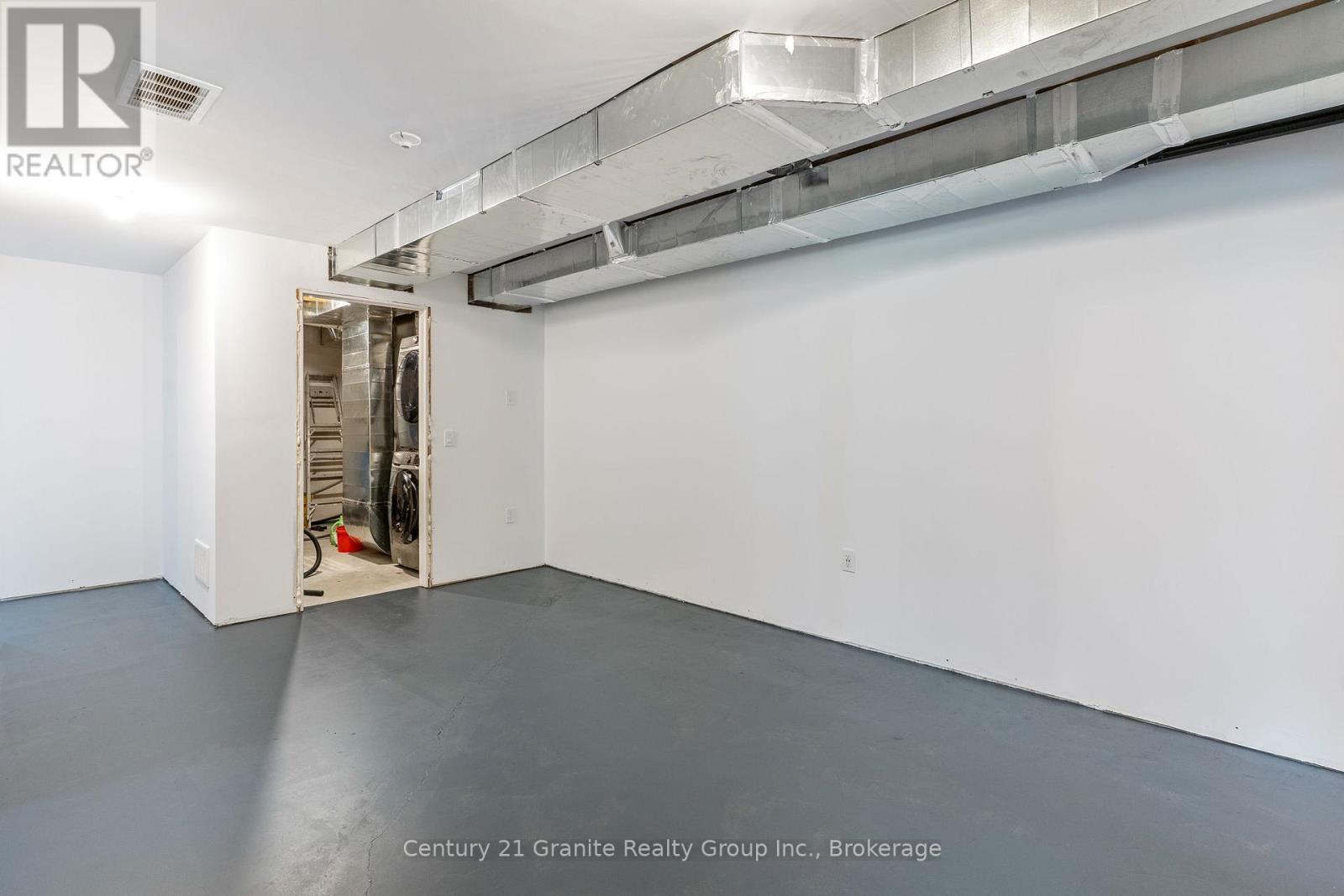 10498 Highway 118, Algonquin Highlands (Stanhope), ON - Indoor