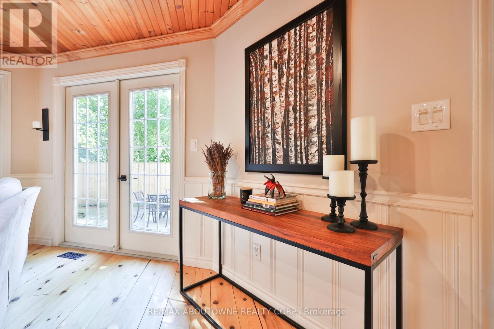 206 Rossmore Boulevard, Burlington, ON - Indoor