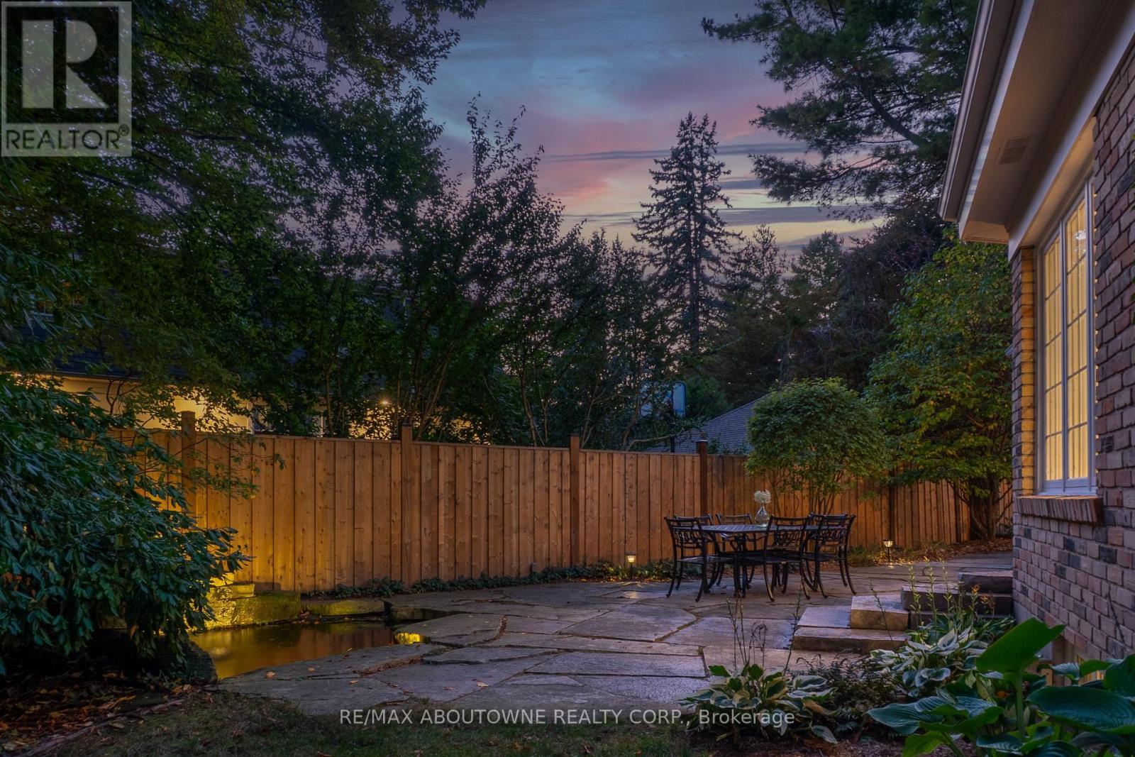 206 Rossmore Boulevard, Burlington, ON - Outdoor With Deck Patio Veranda