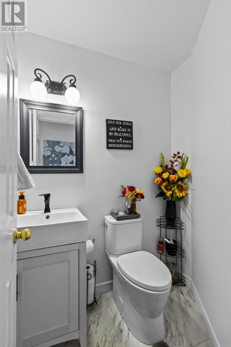 3 Butterworth Place, St. John'S, NL - Indoor Photo Showing Bathroom