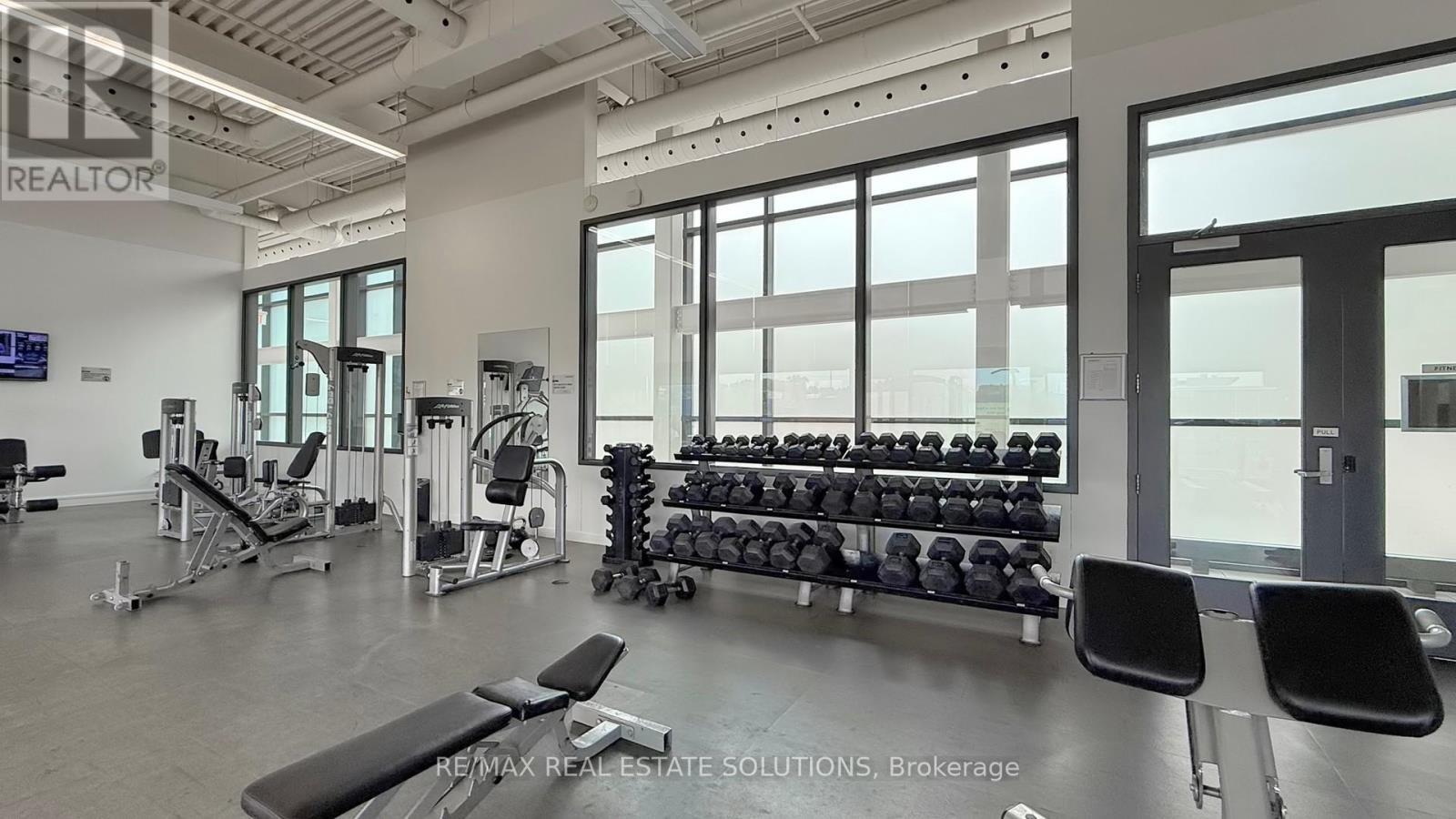 3102 - 33 Singer Court, Toronto, ON - Indoor Photo Showing Gym Room