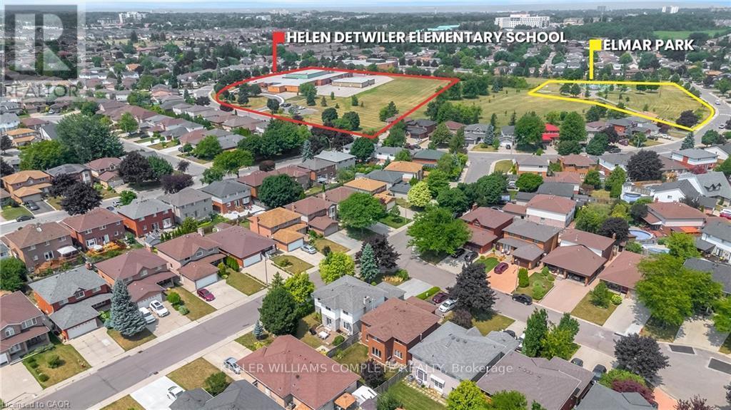 2 Robespierre Court, Hamilton, ON - With View