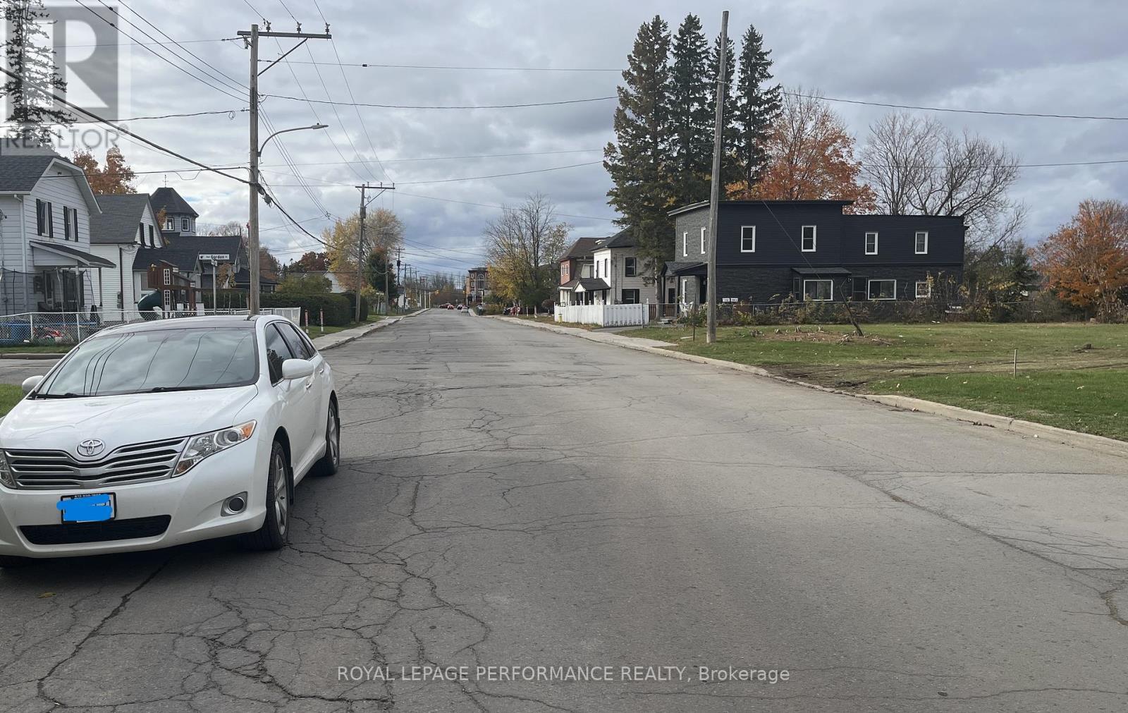 216 -218 Nelson Street E, Hawkesbury, ON