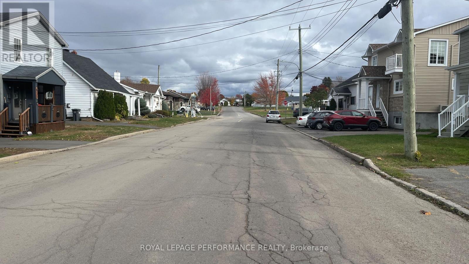 216 -218 Nelson Street E, Hawkesbury, ON