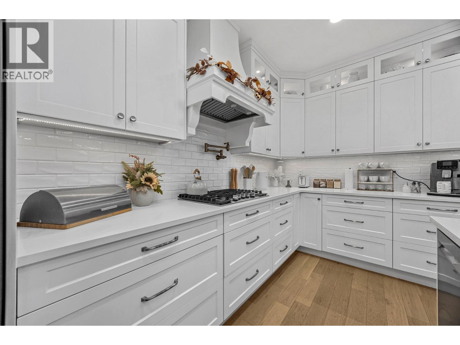 921 Mt Griffin Road Lot# 031-034-98, Vernon, BC - Indoor Photo Showing Kitchen