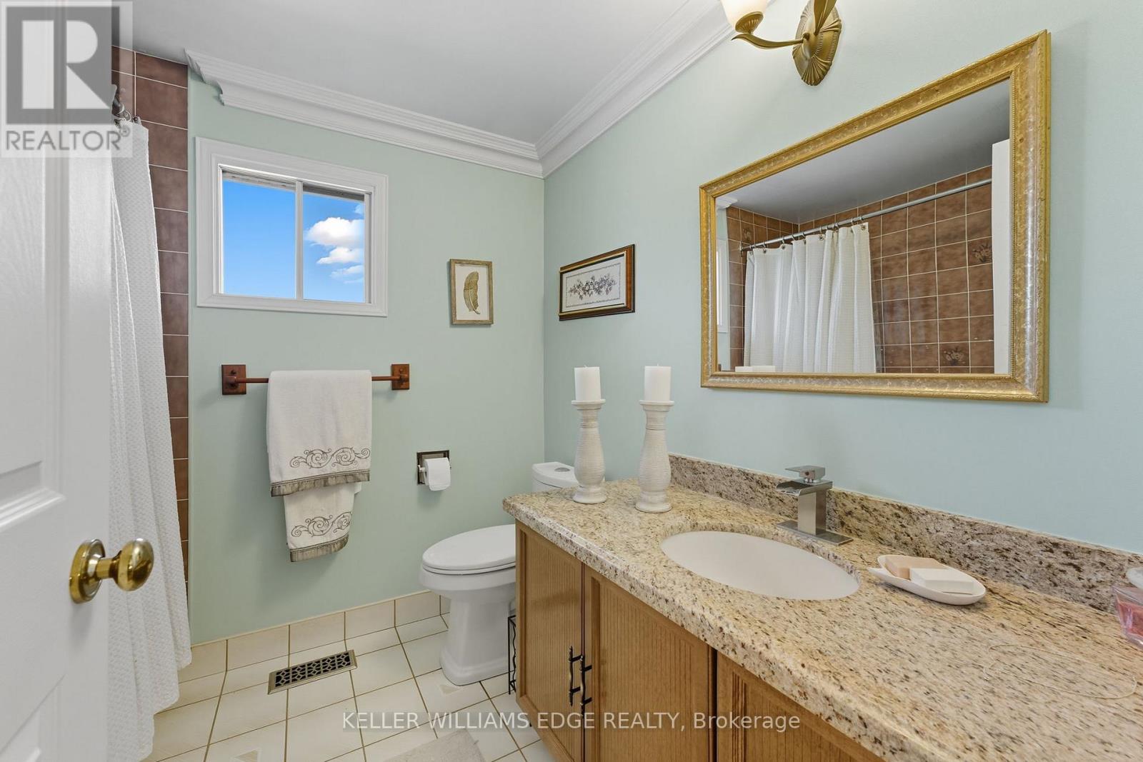 3043 Vanderbilt Road, Mississauga, ON - Indoor Photo Showing Bathroom