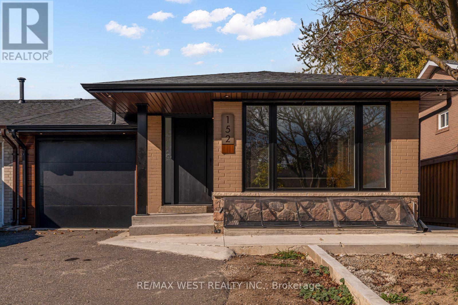 Main - 152 Clarence Street, Brampton, ON - Outdoor