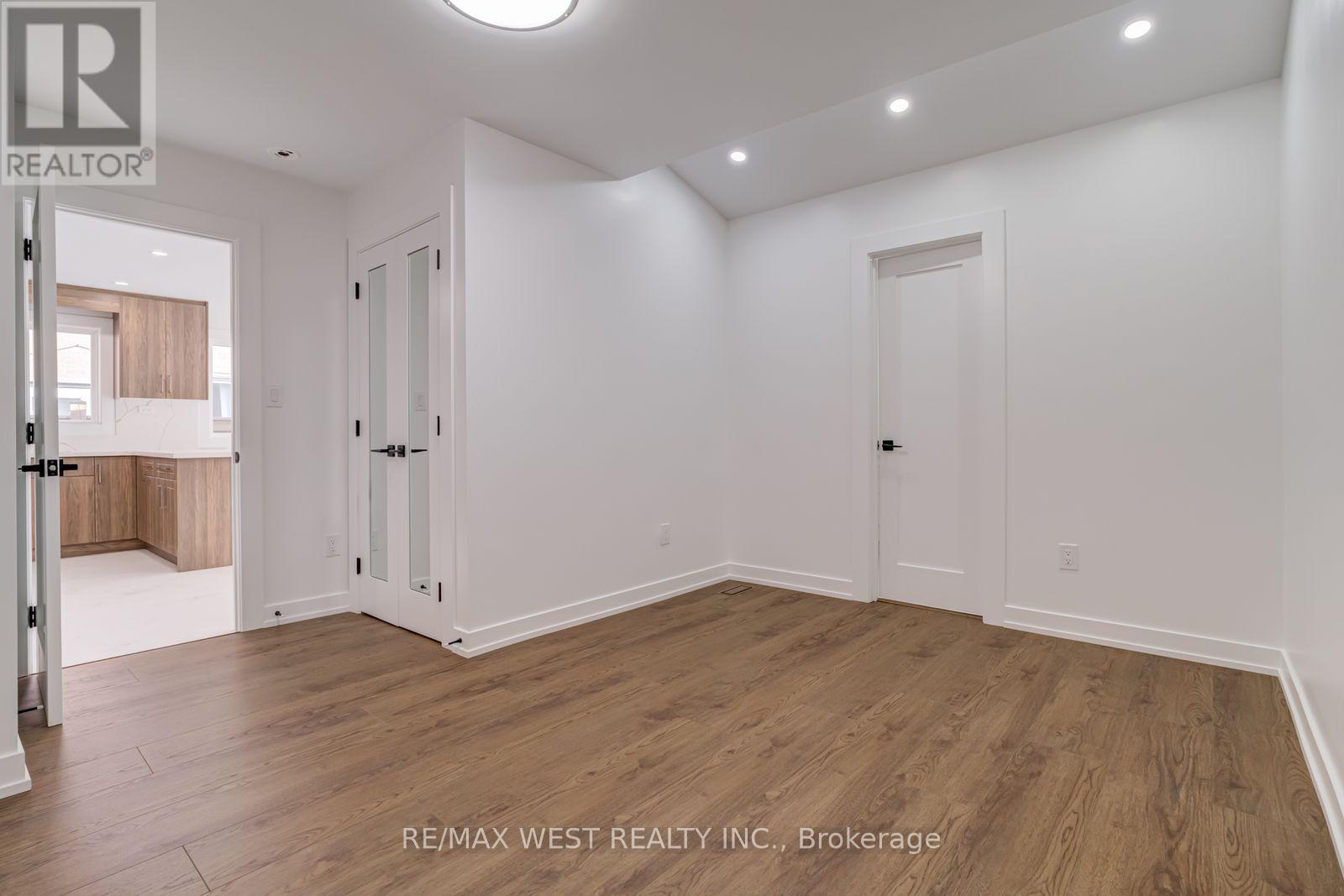 Main - 152 Clarence Street, Brampton, ON - Indoor Photo Showing Other Room