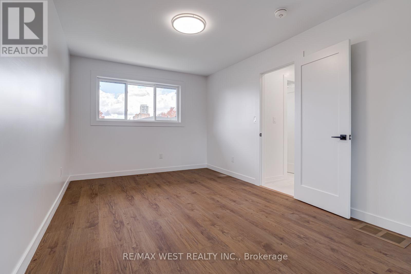 Main - 152 Clarence Street, Brampton, ON - Indoor Photo Showing Other Room